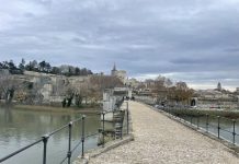 Le Pont d’Avignon (Pont Saint-Bénézet) : un monument mythique chargé d’histoire