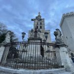 Cathédrale Notre-Dame-des-Doms d’Avignon : un joyau spirituel au cœur de la cité des papes